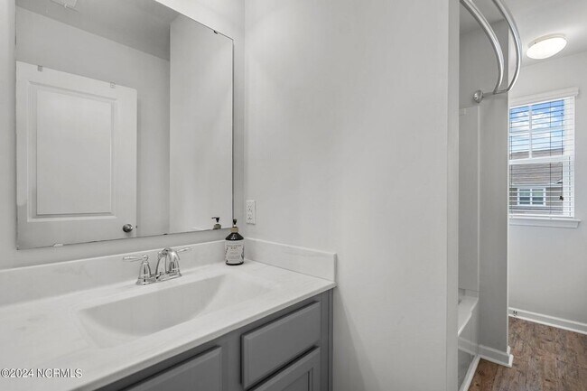 Building Photo - 7334 Chipley Dr