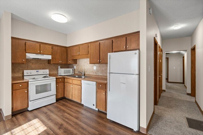 Building Photo - Adorable Home Walking Distance to KU Med & 39th Street
