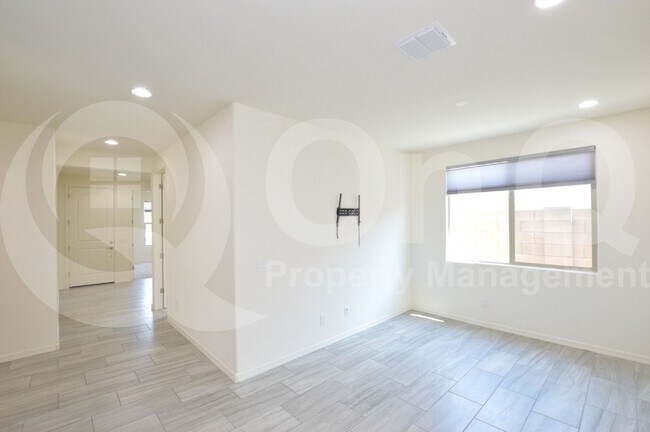 Building Photo - 9114 S 167th Dr