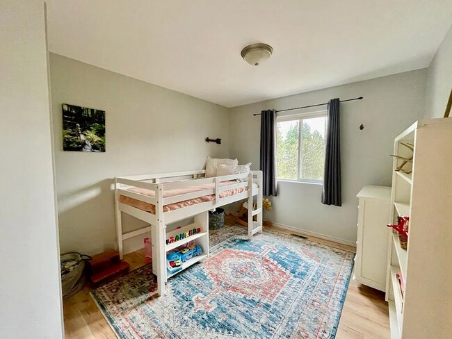 Building Photo - Lowther Single Family