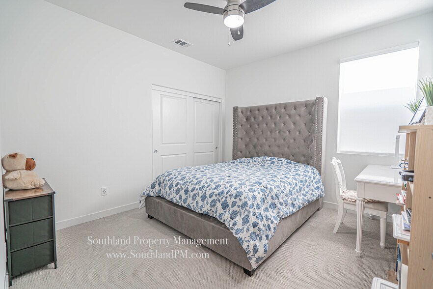 Building Photo - 27081 Amber Sky Wy