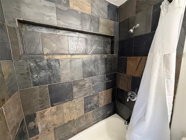 Building Photo - 5808 Cherry Park