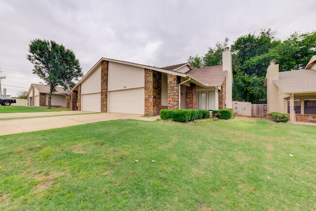 Building Photo - 7012 S 78th E Ave