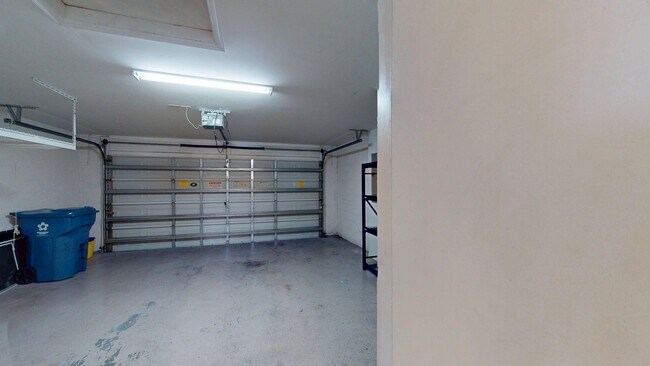 Building Photo - 113 Canterbury Pl