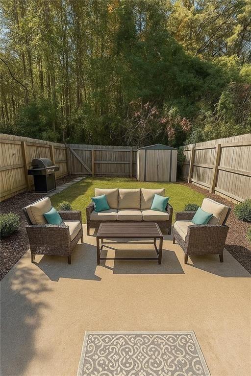 Building Photo - 6303 Ellenwood Dr