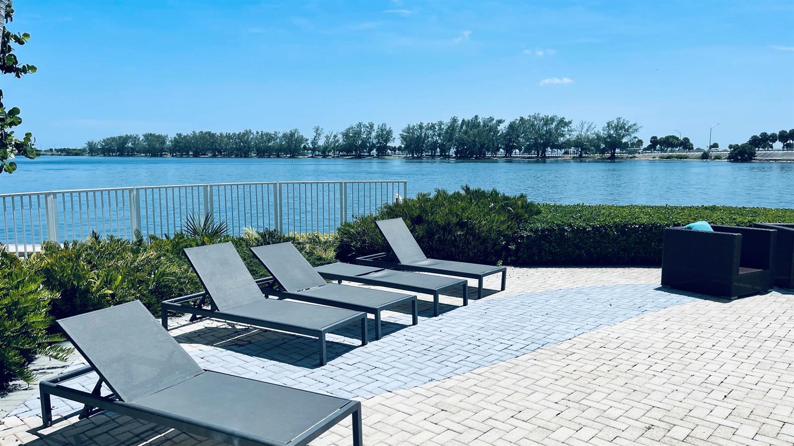 Building Photo - 2451 Brickell Ave