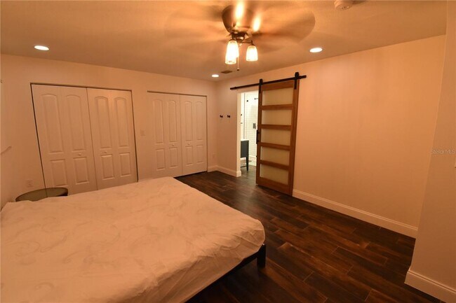 Building Photo - 13801 Cherry Creek Dr