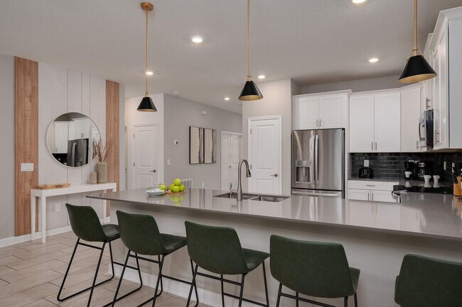 Building Photo - 9052 Sommerset Hills Dr