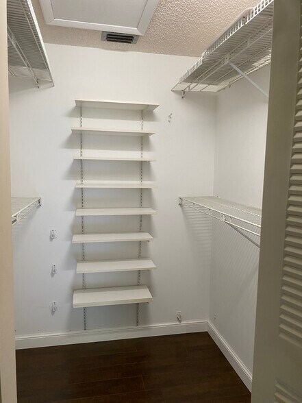 Building Photo - 18595 Egret Way