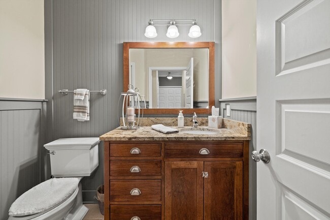 Building Photo - 4 Gas Light Dr