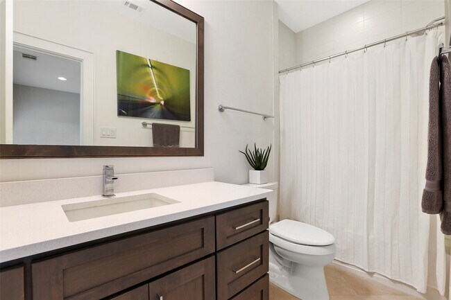 Building Photo - 2507 McDuffie St