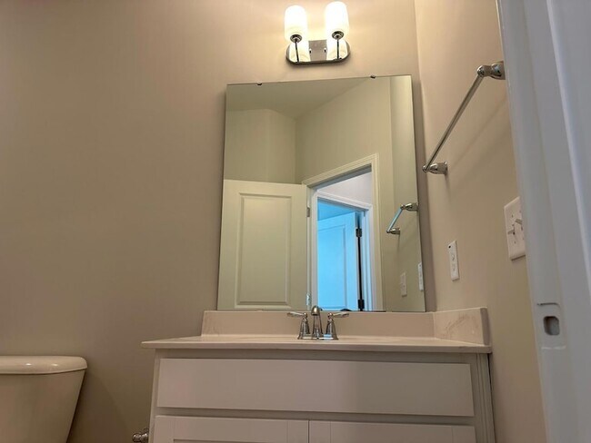 Building Photo - 1106 Harmony Trl