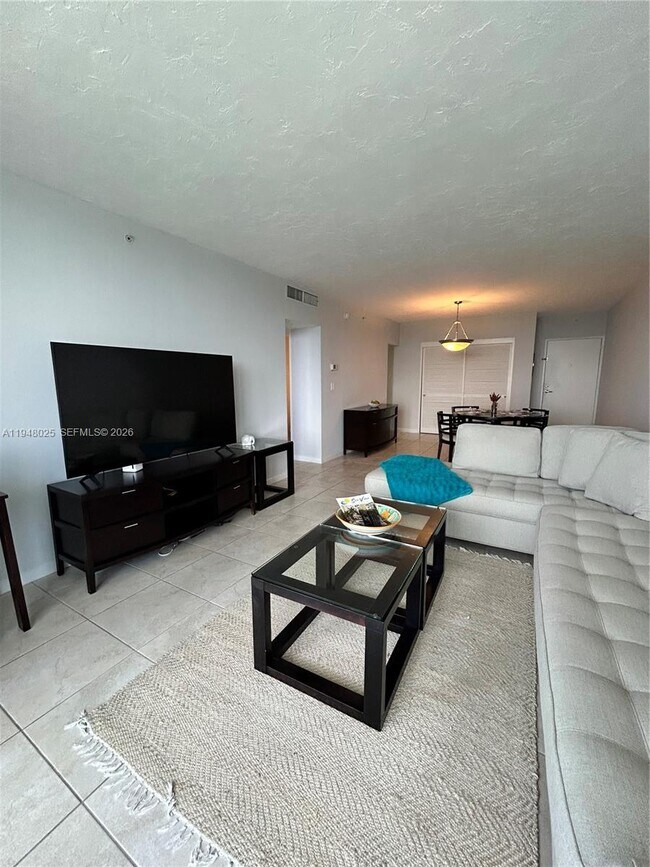 Building Photo - 3000 S Ocean Dr