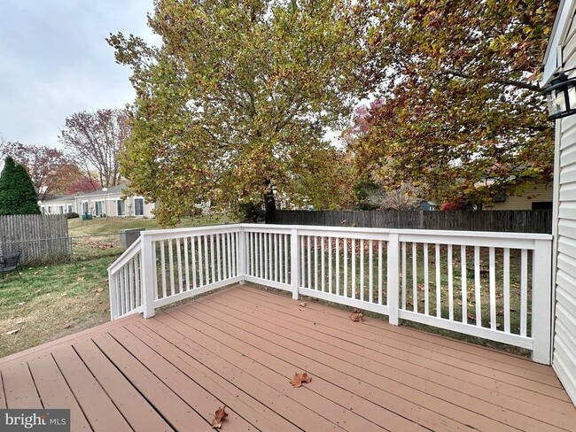 Building Photo - 106 Lee St