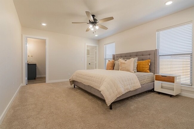 Building Photo - Upland West is the BEST!