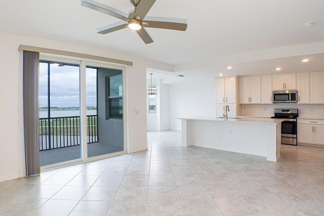 Building Photo - Newly constructed 2/2 condo in Punta gorda...