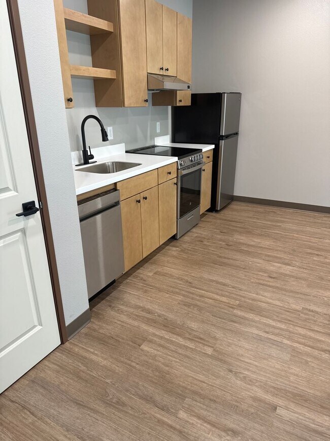 Building Photo - Beautiful, Brand New One Bedroom Near CSU!