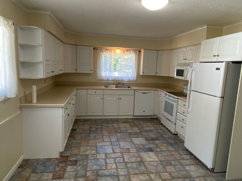 Building Photo - 944 Juniper St