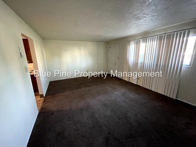 Building Photo - 1489 Mountain View Ln