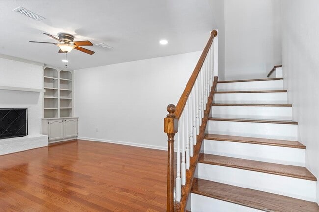 Building Photo - 3219 Thomasville Rd