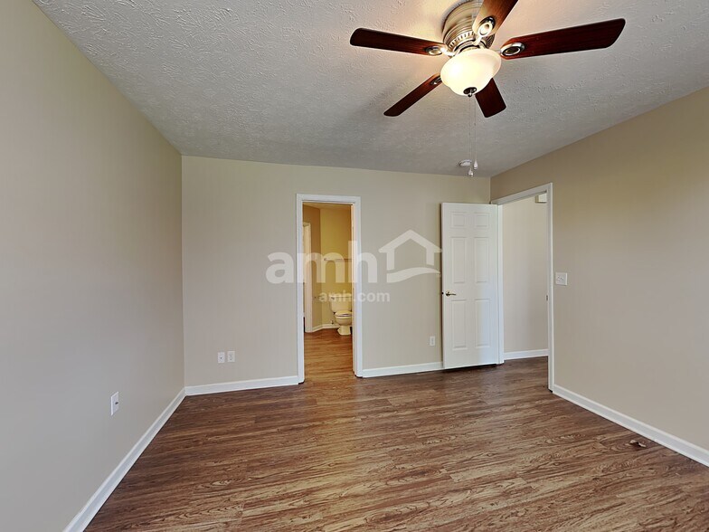 Building Photo - 17151 Shadoan Way