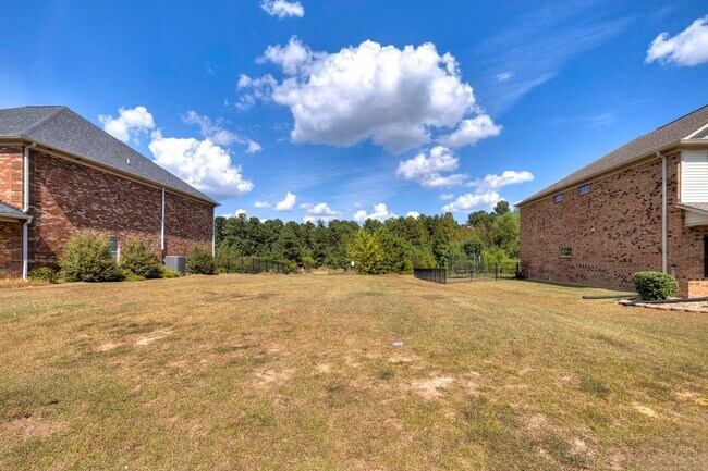 Building Photo - 575 Curlew Cir