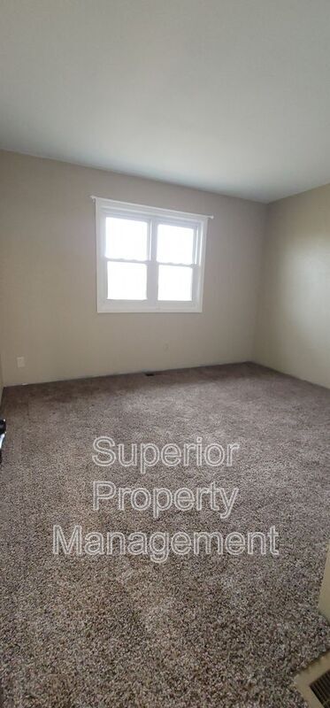 Building Photo - 7014 Ridge Rd