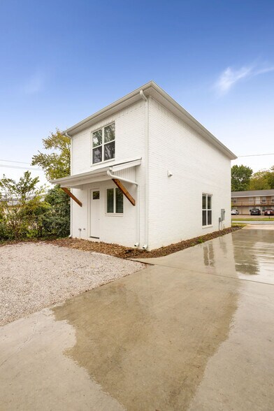 Building Photo - 1632 Neptune St