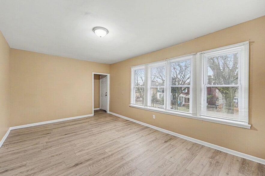 Building Photo - 3226 Carter St