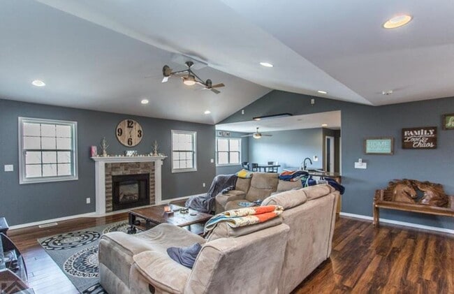 Building Photo - Ready February 1, 2026!!!