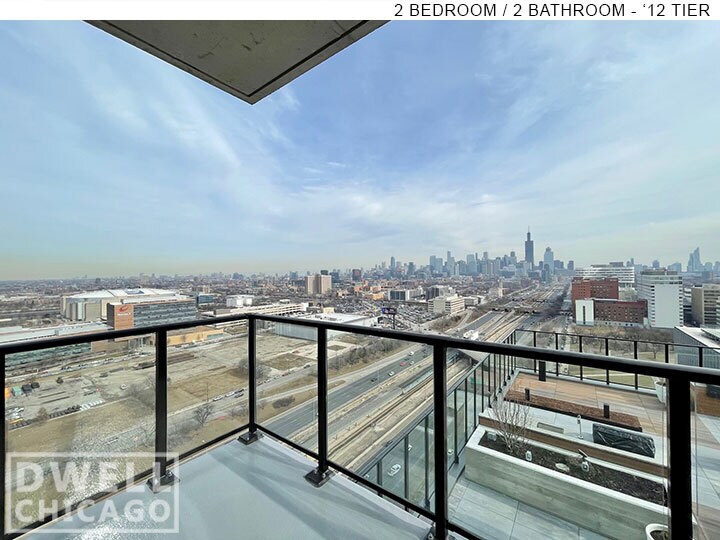 Building Photo - 503 S Damen Ave