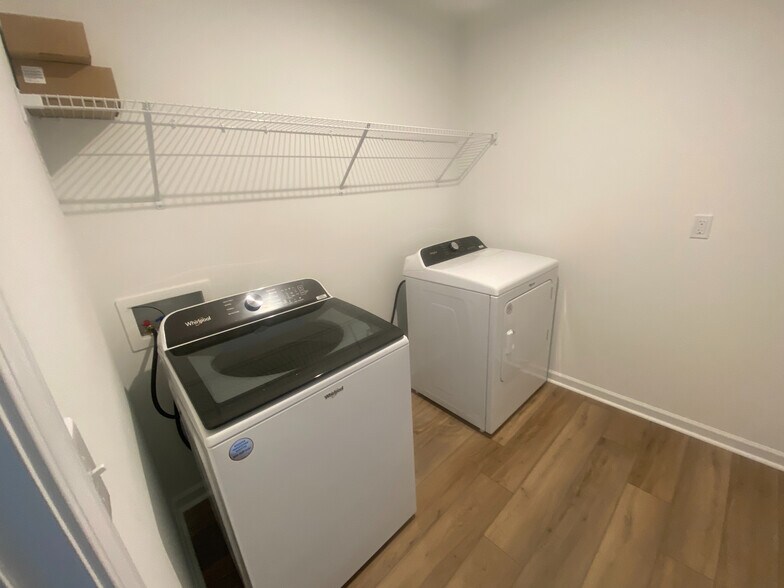 Building Photo - Room in Single Family Home on Luca Ter SW
