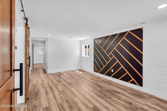 Building Photo - 24 Woodlark Rd
