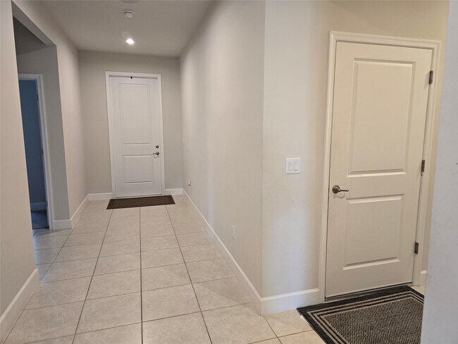 Building Photo - 19206 Rolling Acrs Rd