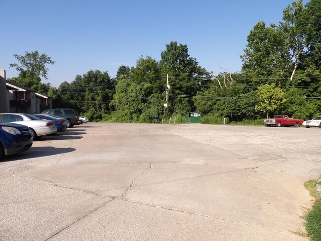 Building Photo - 35 Ashwood Ct