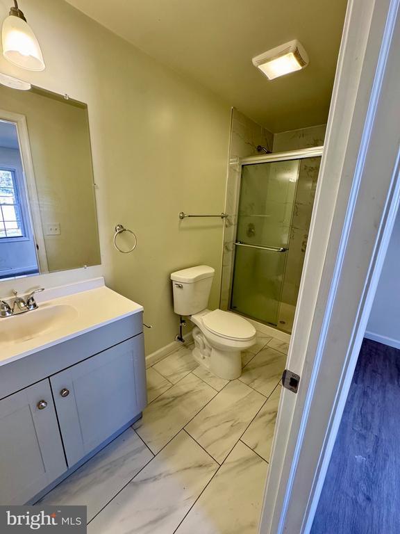 Building Photo - 1040 Springhill Way