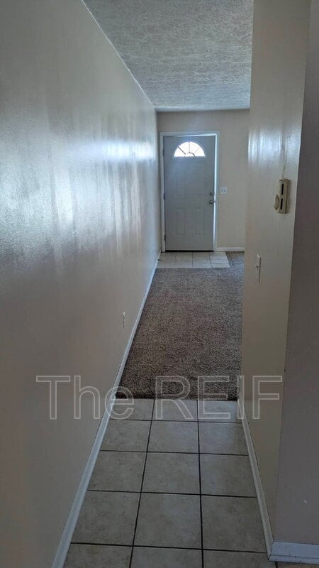 Building Photo - 721 Peachtree Pl