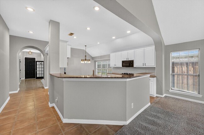 Building Photo - 2416 Greenbrook Dr