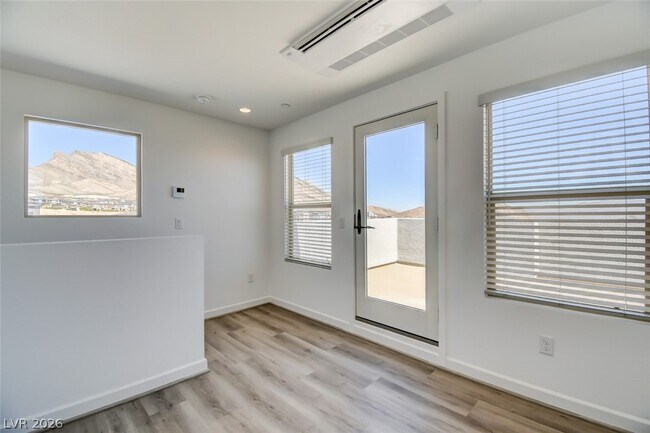 Building Photo - 1550 Stone Perch St