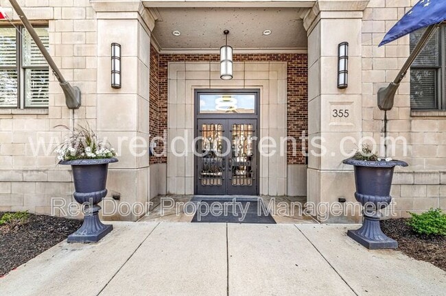 Building Photo - 355 E Ohio St