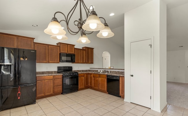 Building Photo - Glenpool 4 Bed 2 Bath with Open and Split ...
