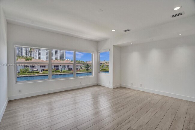 Building Photo - 3757 NE 208th Terrace