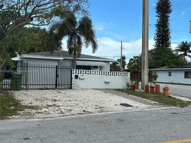 Building Photo - 1300 NW 7th Terrace