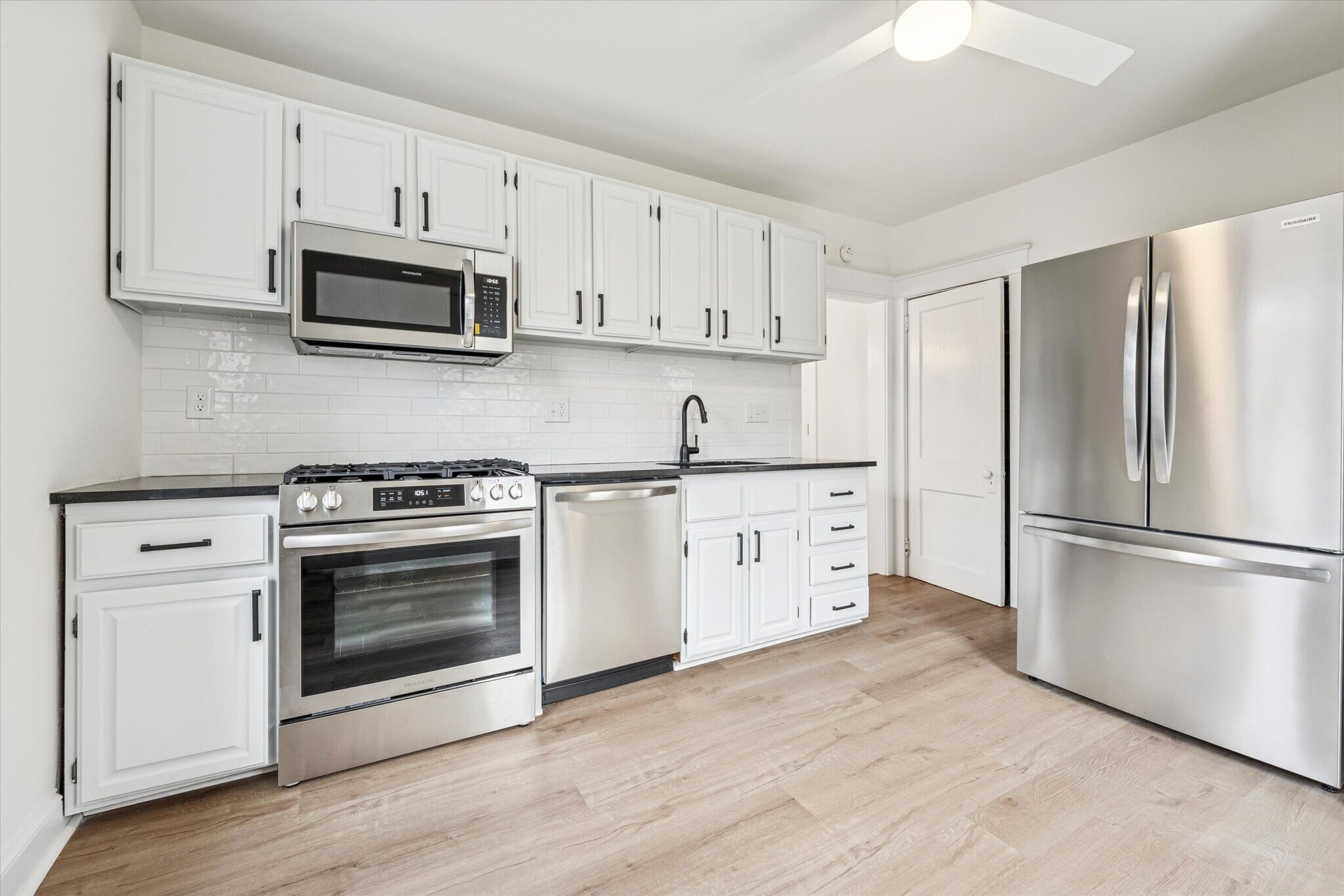 Building Photo - 10 W Jefferson St