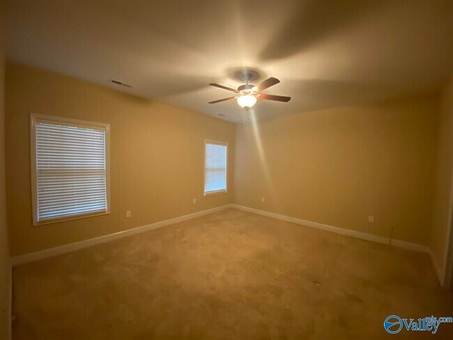 Building Photo - 105 Riparian Ct