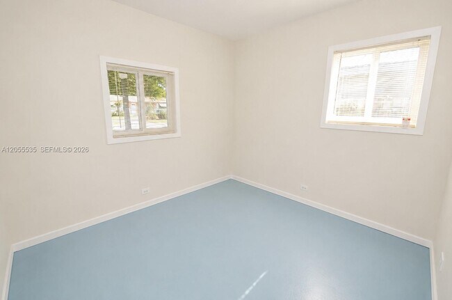 Building Photo - 3171 SW 23rd St