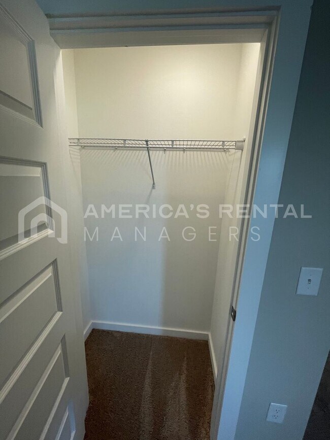 Building Photo - Home for Rent in Cullman, AL!! Available to View Now!!!