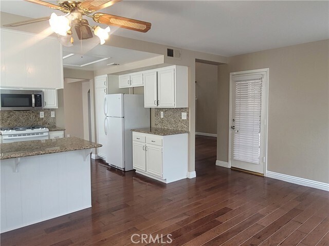 Building Photo - 16189 Pebble Beach Ln