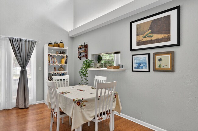 Building Photo - 4604 NW 44th Pl