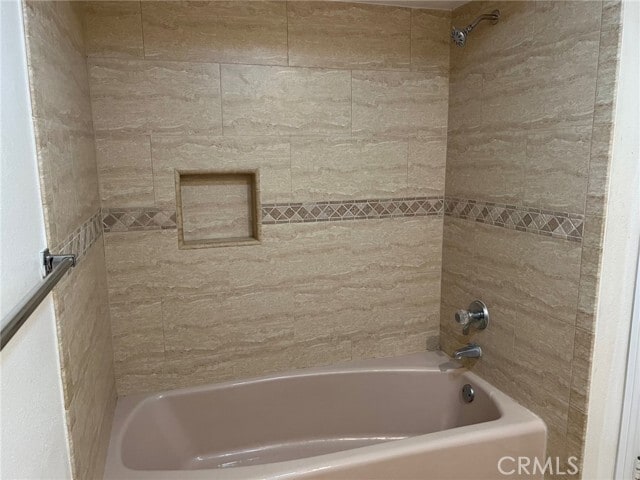 Building Photo - 625 Avenida Sevilla